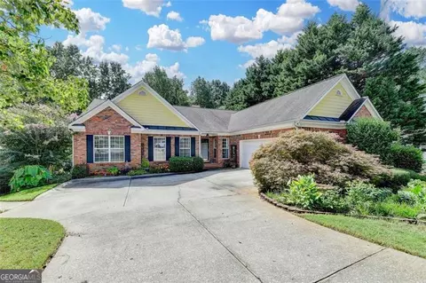 6307 Bluegrass Ln, Flowery Branch, GA 30542