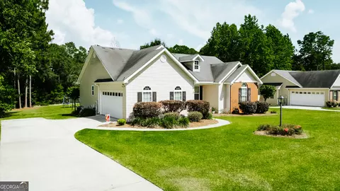 35 Chase Cir, Tifton, GA 31793