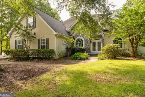 16 Enclave Ln, Newnan, GA 30263