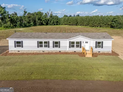 410 L B Hall Rd, Garfield, GA 30425