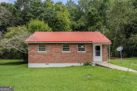 243 Glenn St, Jackson, GA 30233