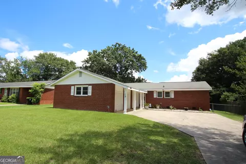 215 Kimberly Rd, Warner Robins, GA 31088