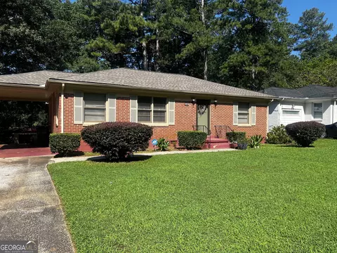 2533 Plantation Dr, East Point, GA 30344