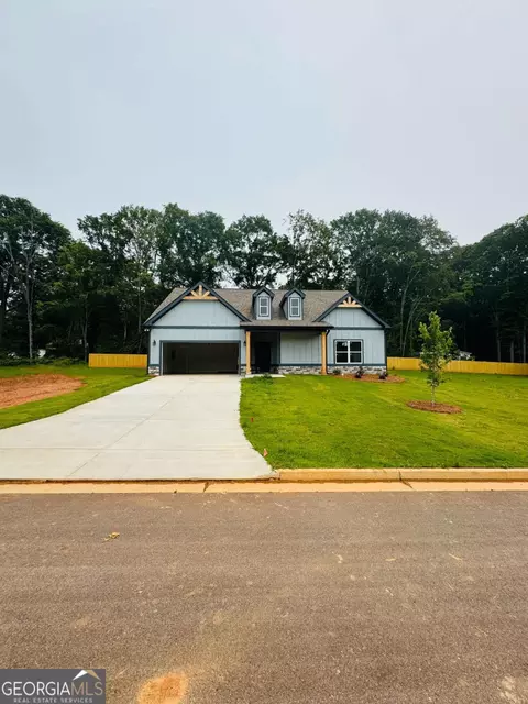 89 Crane St, Maysville, GA 30558