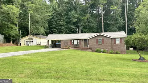 88 Sweeper Smith Rd, Newnan, GA 30263