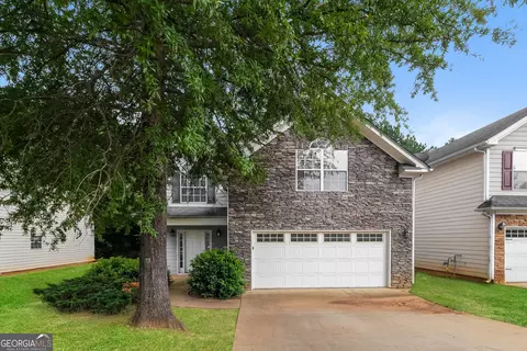 27 Churchill Park Dr, Newnan, GA 30263