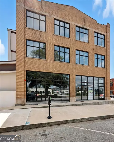 598 3rd St #2100, Macon, GA 31201