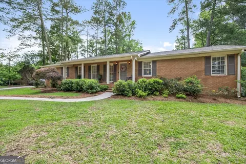 5083 Wesleyan Woods Dr, Macon, GA 31210