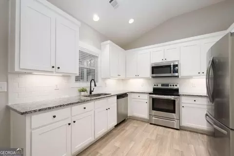 Kitchen - 2649 Rat Kinney Rd, Statham, GA 30666 photo 1 of 3