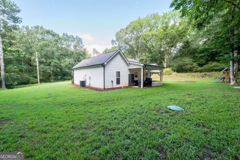 Exterior - 2649 Rat Kinney Rd, Statham, GA 30666 photo 5 of 7