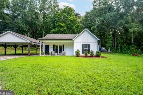 Exterior - 2649 Rat Kinney Rd, Statham, GA 30666 photo 2 of 7