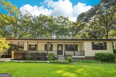 415 Tussahaw Point Dr, Jackson, GA 30233
