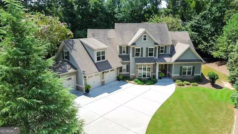 14 W Shore Ct, Newnan, GA 30263
