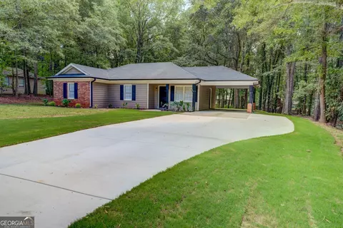685 Mills Dr, Covington, GA 30016