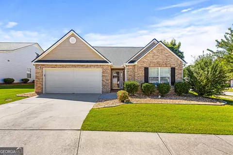 815 Village Pl, Loganville, GA 30052