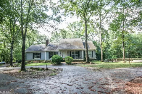 2311 Happy Valley Cir, Newnan, GA 30263