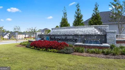 385 Silver Moon Dr, Loganville, GA 30052