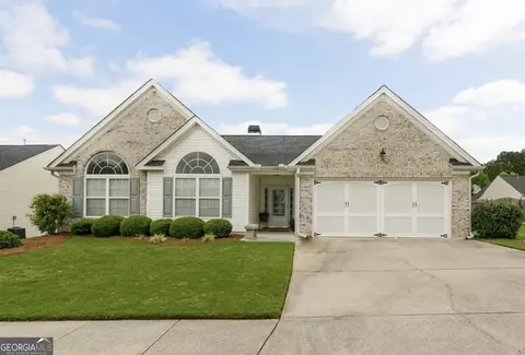 204 Overlook Dr, Dallas, GA 30157