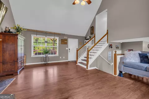Entry Way - 195 Shannons Pl, Comer, GA 30629 photo 1 of 5