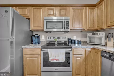 Kitchen - 195 Shannons Pl, Comer, GA 30629 photo 3 of 3