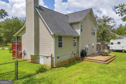 Exterior - 195 Shannons Pl, Comer, GA 30629 photo 6 of 9