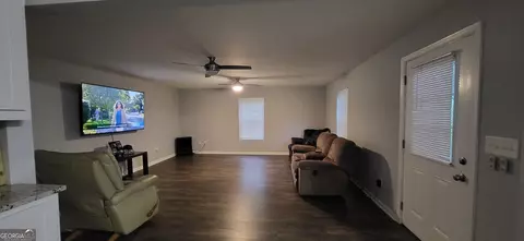 Entry Way - 175 Orchard Dr, Commerce, GA 30529 photo 1 of 2