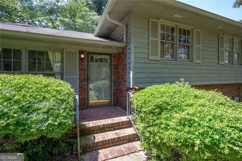 1702 Elaine Way, Dalton, GA 30720