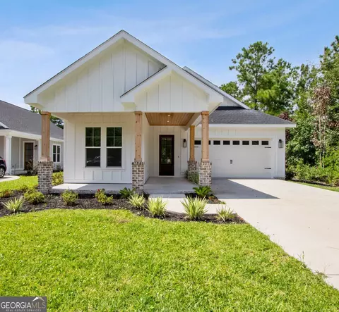 206 Holm Pl, Saint Marys, GA 31558