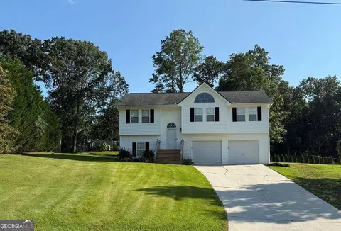 207 Salley Duke Dr, Whitesburg, GA 30185