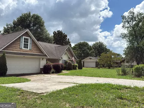 Exterior - 2531 Fairview Rd, Covington, GA 30016 photo 3 of 8