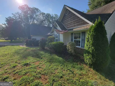 Exterior - 2531 Fairview Rd, Covington, GA 30016 photo 2 of 8