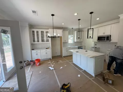 Kitchen - 262 Corinth Five Points Rd, Buchanan, GA 30113 photo 1 of 2