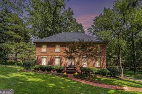 2270 Emerald Dr, Jonesboro, GA 30236