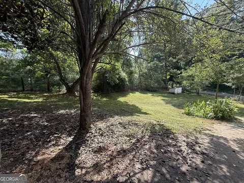 Exterior - 41 Estes Rd, Lagrange, GA 30240 photo 11 of 15