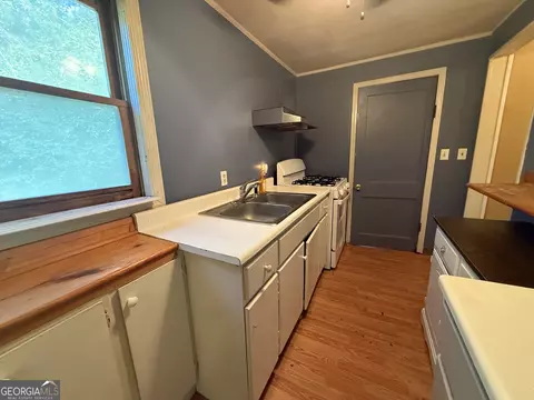 Kitchen - 41 Estes Rd, Lagrange, GA 30240 photo 1 of 5