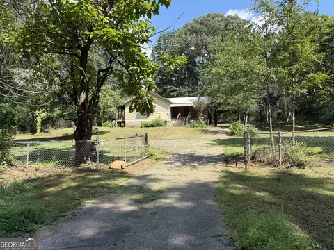 Exterior - 41 Estes Rd, Lagrange, GA 30240 photo 3 of 15
