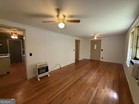 Living - 41 Estes Rd, Lagrange, GA 30240 photo 1 of 5