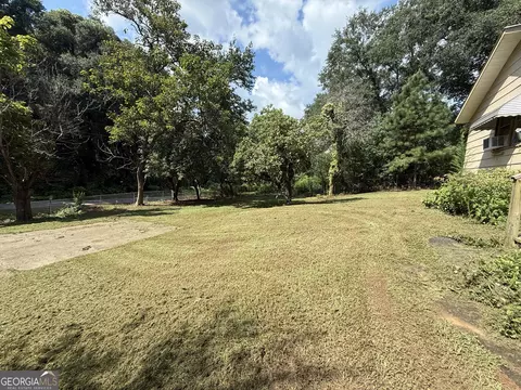 Exterior - 41 Estes Rd, Lagrange, GA 30240 photo 12 of 15