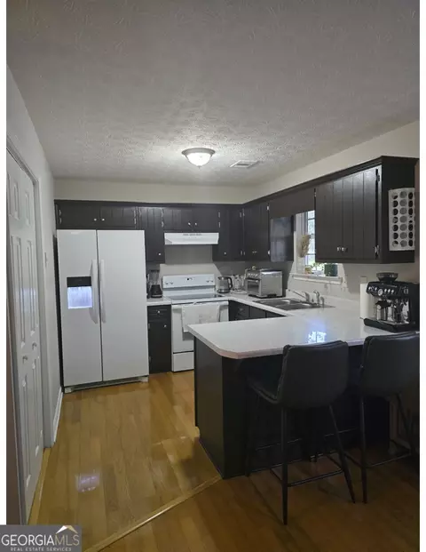 132 Millstone Dr, Commerce, GA 30530