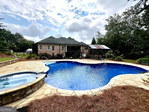 7501 Biltmore Ln, Douglasville, GA 30135