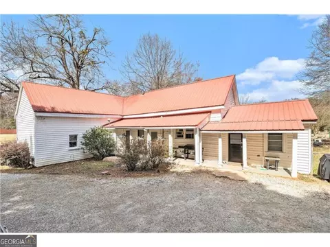 204 Emory St, Oxford, GA 30054