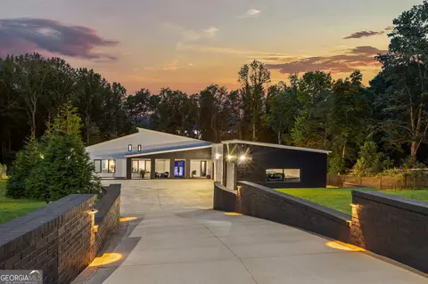 3240 Smithtown Rd, Suwanee, GA 30024