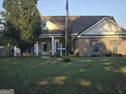 841 Cliett Rd, Byron, GA 31008