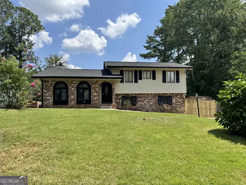 8896 Creekwood Ct, Riverdale, GA 30274