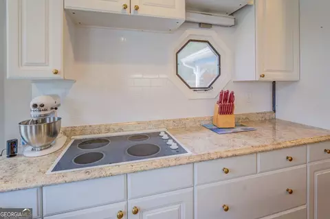 Kitchen - 160 C Hamm Rd #C, Jackson, GA 30233 photo 4 of 5