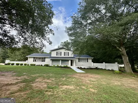 235 Minish Lake Rd, Commerce, GA 30530