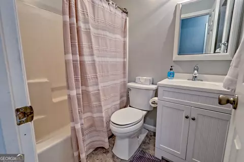 Bath - 101 Long St, Demorest, GA 30535 photo 4 of 4