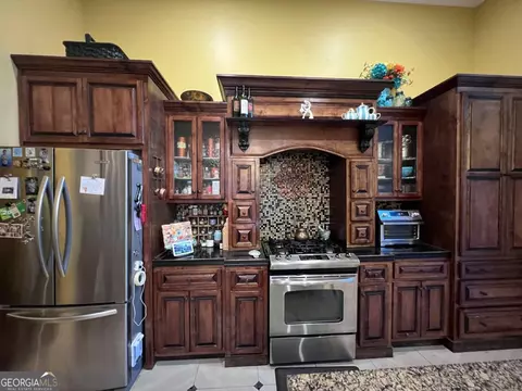 Kitchen - 201 Eighth St, Adel, GA 31620 photo 2 of 6