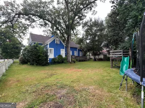 Exterior - 201 Eighth St, Adel, GA 31620 photo 6 of 6