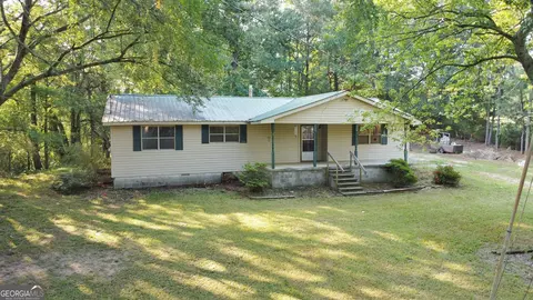 4631 Back Valley Rd, Lyerly, GA 30730
